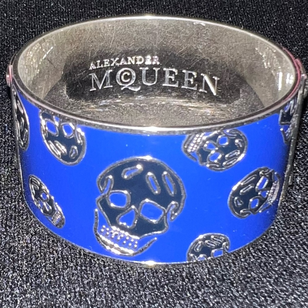 Alexander McQueen Silver and Blue Skull Cuff